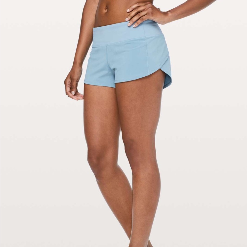 lululemon speed up shorts 2.5”💙